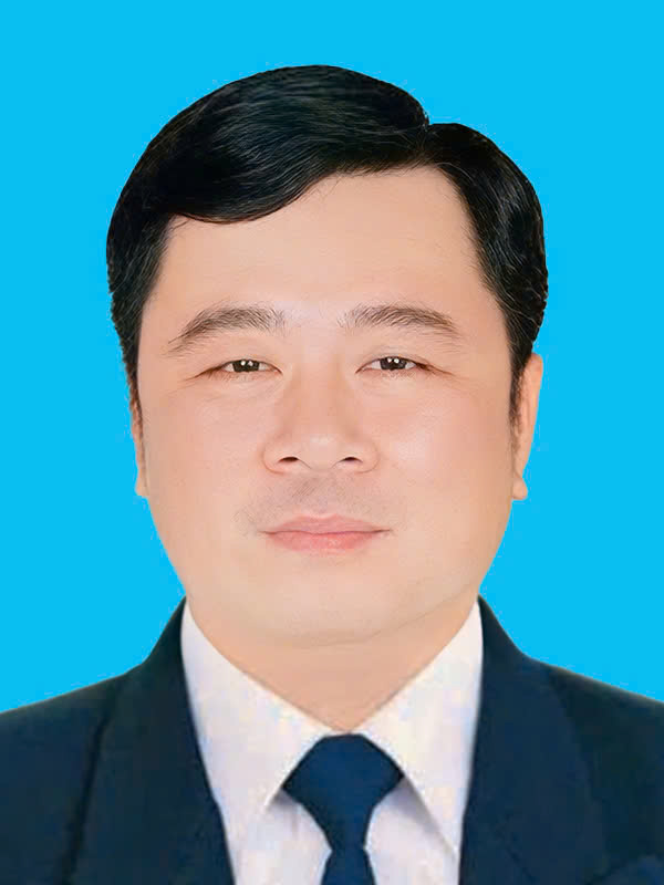 PHẠM NGỌC MUÔN