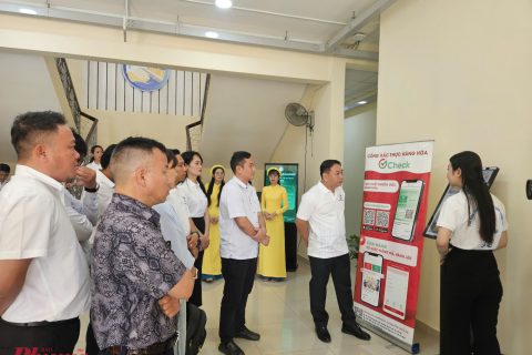 Phường Phú Định đưa chợ hoa Xuân ‘Trên bến, dưới thuyền’ lên không gian số